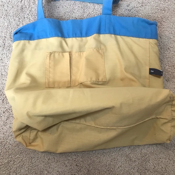 GAP tote - Picture 2 of 7